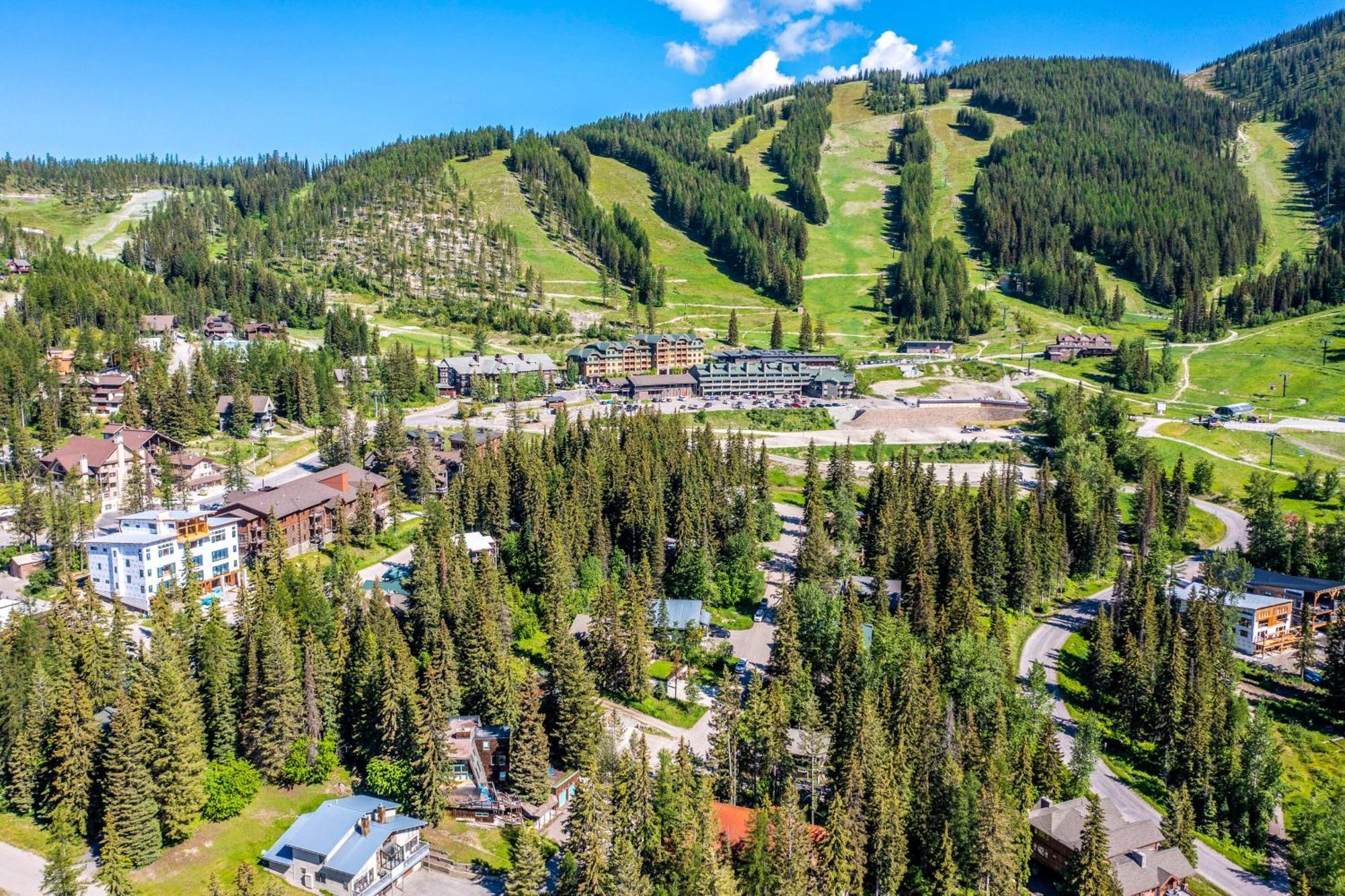 Gray Wolf Condos At Whitefish Room photo
