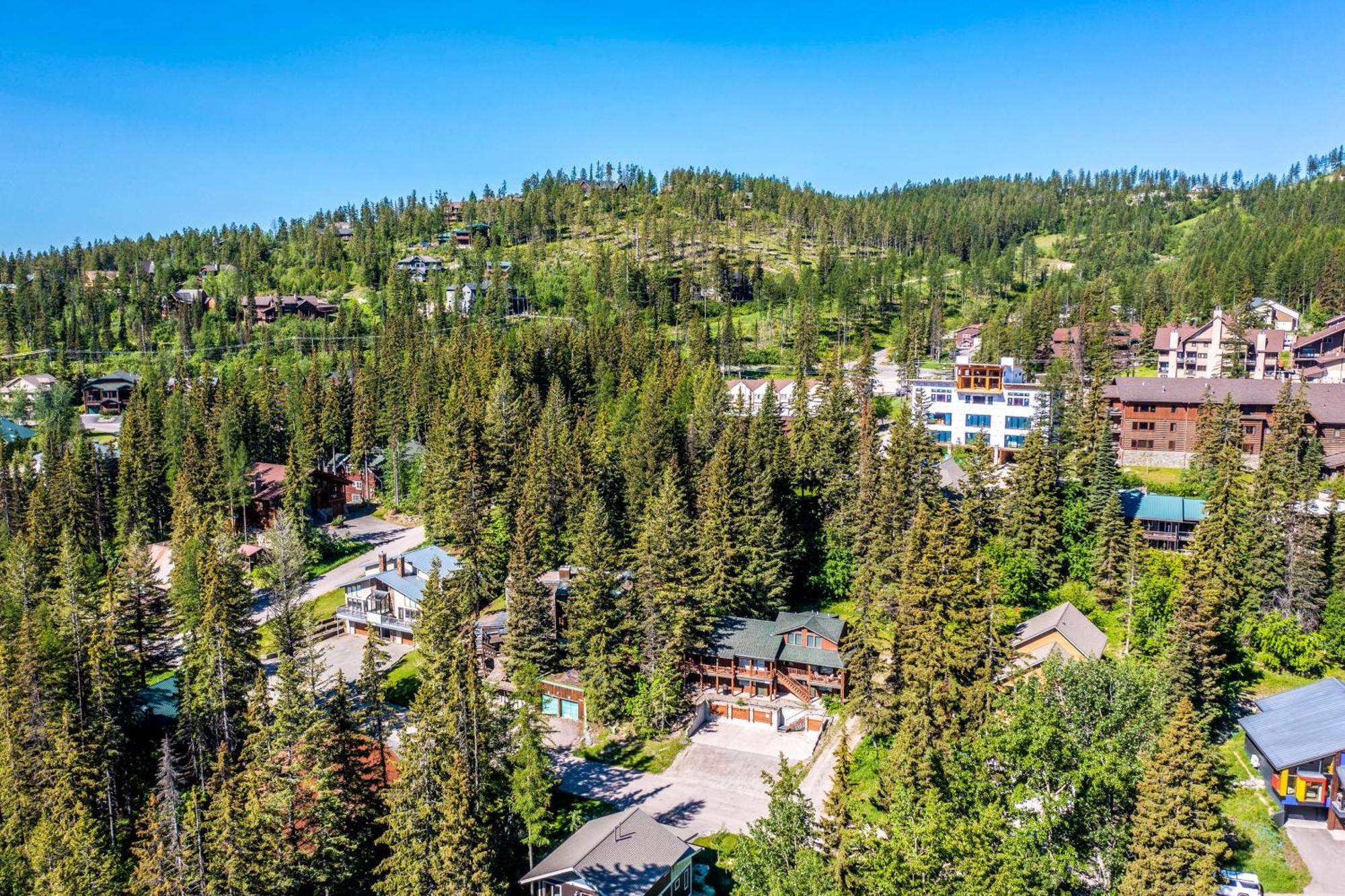 Gray Wolf Condos At Whitefish Room photo