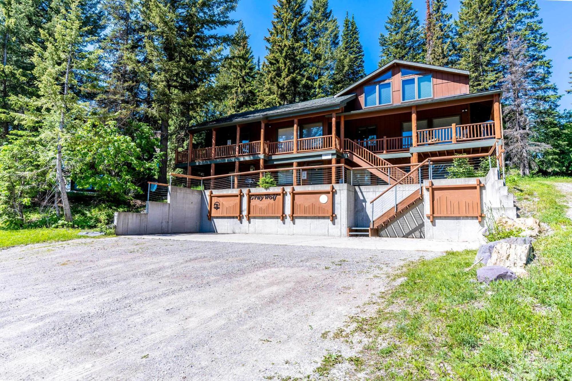 Gray Wolf Condos At Whitefish Room photo