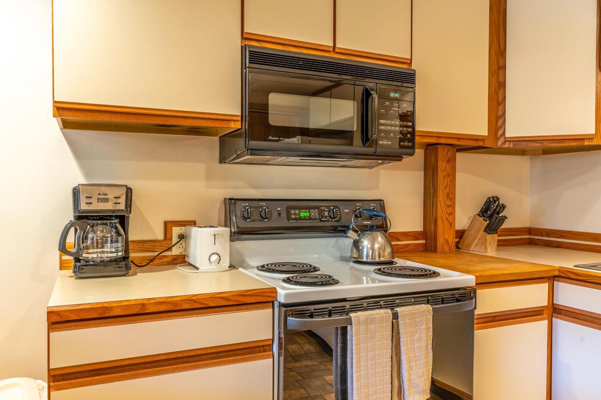 Gray Wolf Condos At Whitefish Room photo