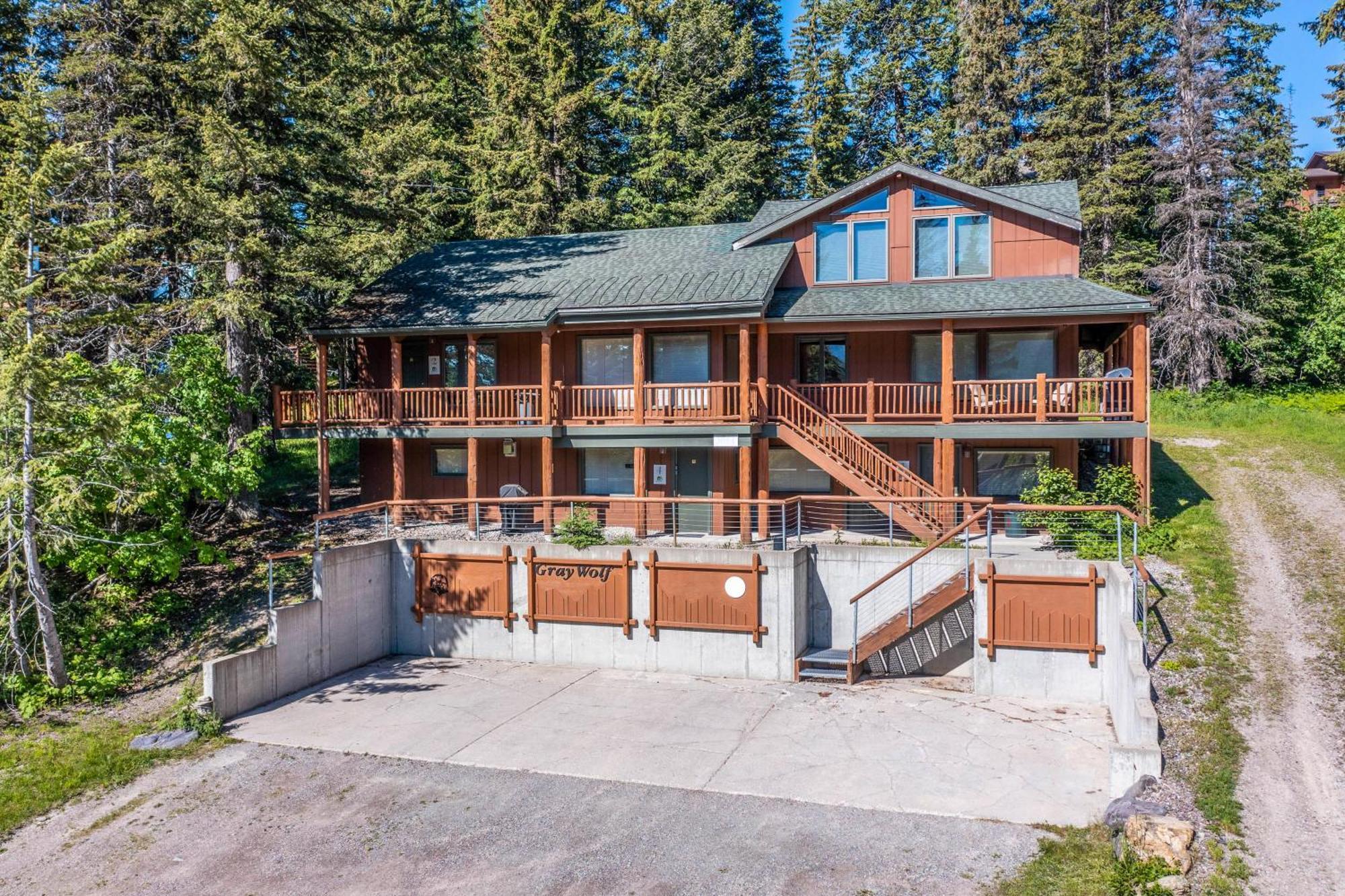 Gray Wolf Condos At Whitefish Room photo