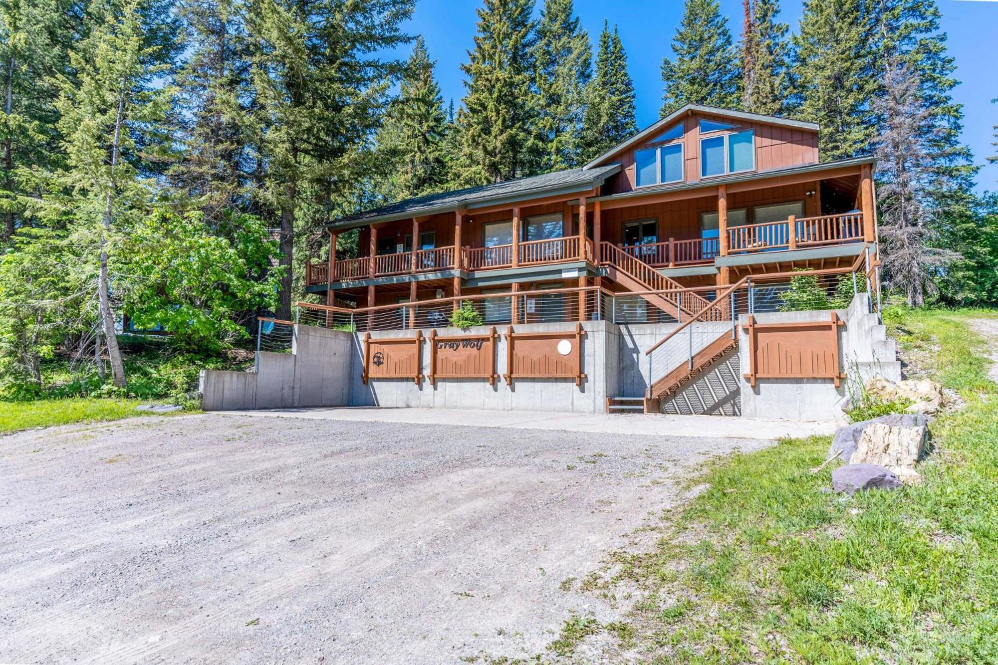 Gray Wolf Condos At Whitefish Room photo